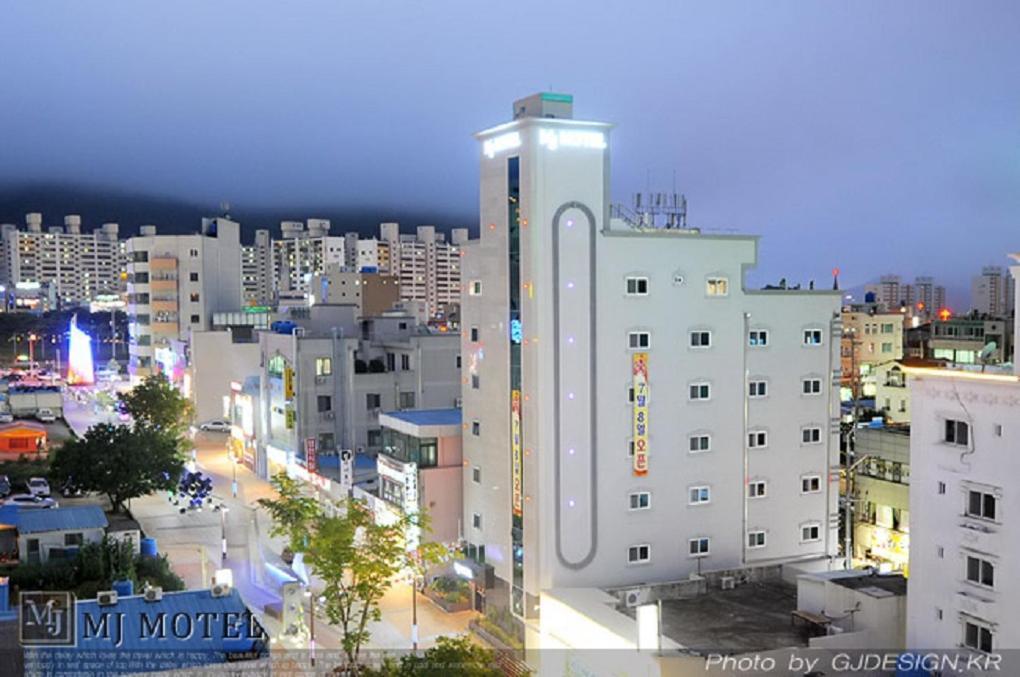 Yeosu Mj Motel Exterior photo